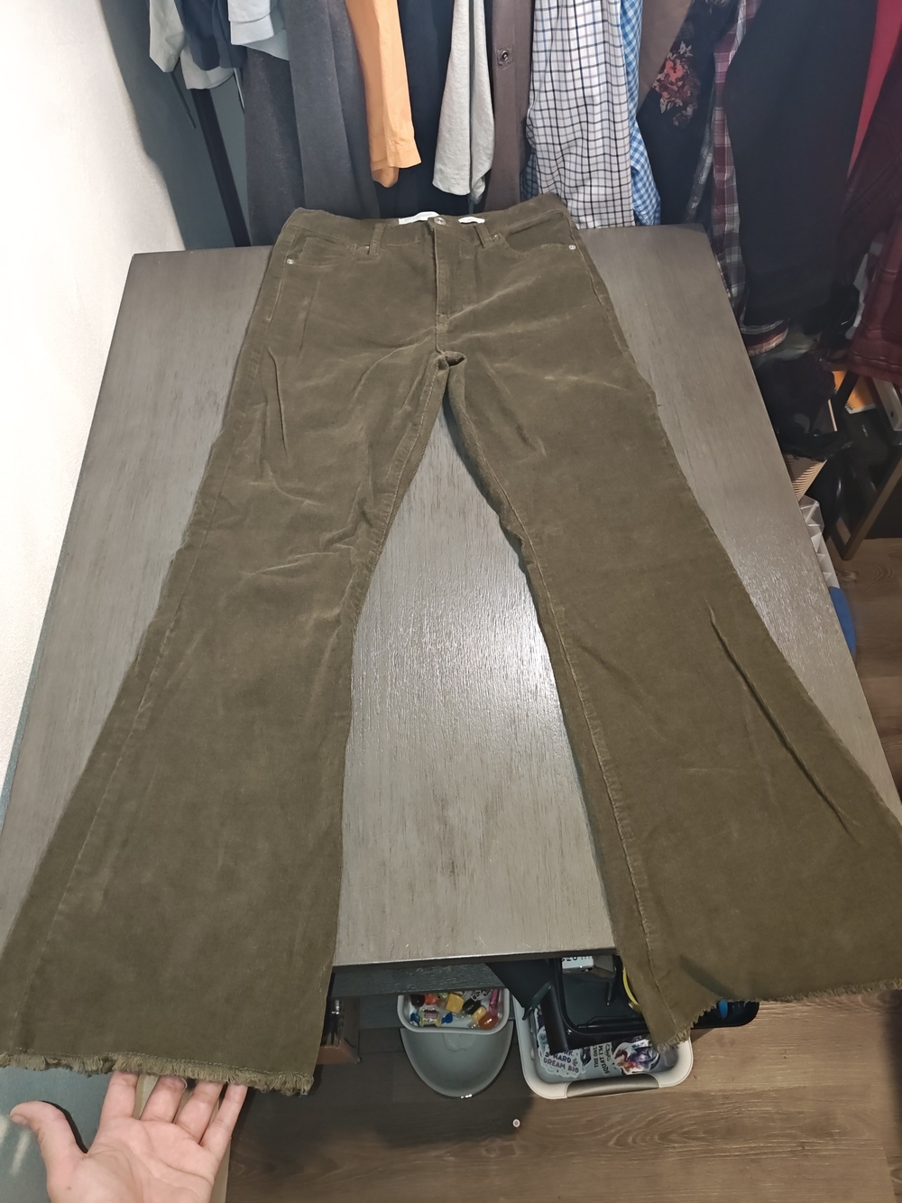 Re Generation Woman's Corduroy,Olive Green,Flared,Bottom Raw Hem,Size 11